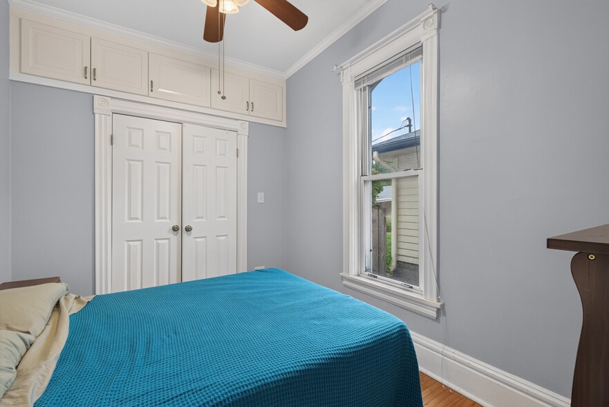 More Photos Of 446 Madison St NE, Minneapolis Multifamily For Sale