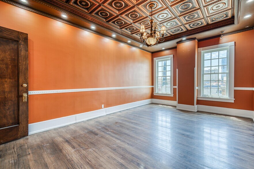 Primary Photo Of 1011 N Mesa St, El Paso Office For Lease