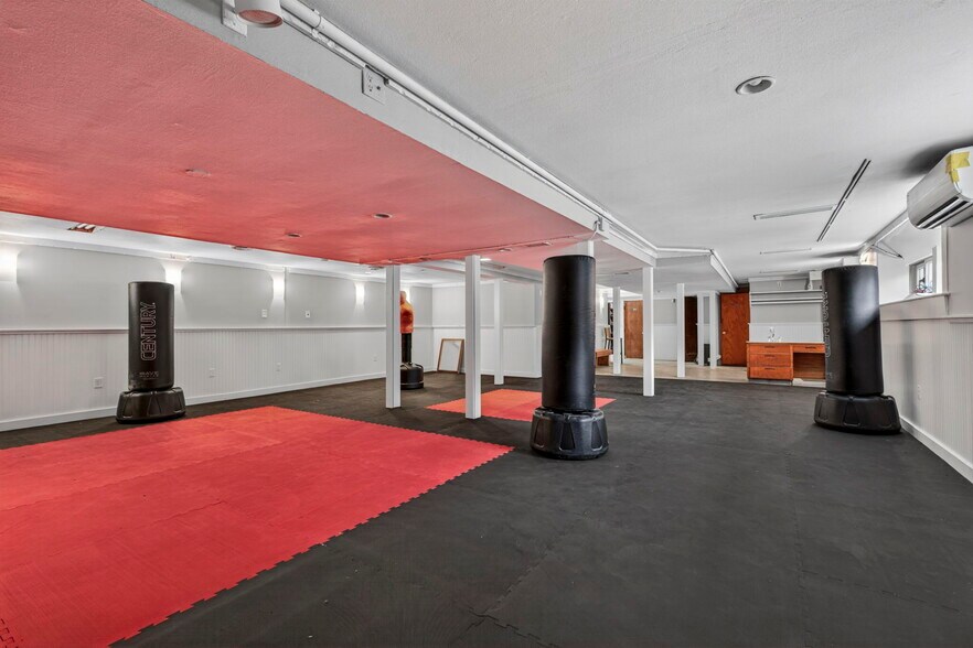 More Photos Of 415 Andover St, Georgetown Office For Lease