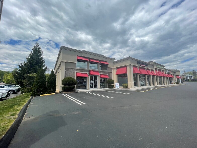 More Photos Of 263-275 Boston Post Rd, Orange Unknown For Lease