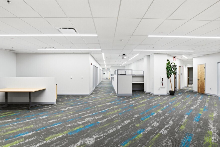 More Photos Of 15 Roszel Rd, West Windsor Office For Sale