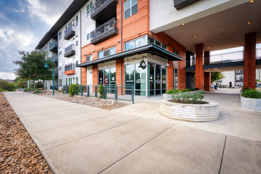 More Photos Of 423 Blue Star, San Antonio Apartments For Lease