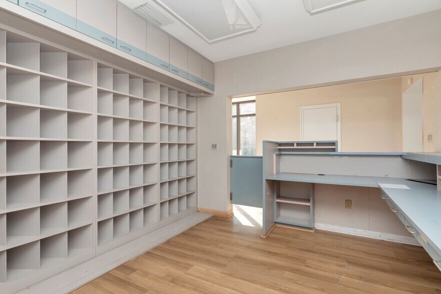 More Photos Of 1201 S Myrtle Ave, Clearwater Medical For Sale