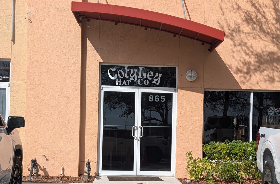 More Photos Of 865 S Kings Hwy, Fort Pierce Industrial For Sale