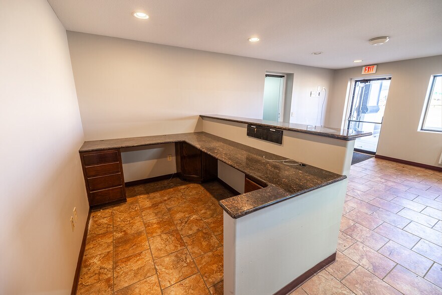 More Photos Of 11209 W Kellogg, Wichita Auto Dealership For Sale