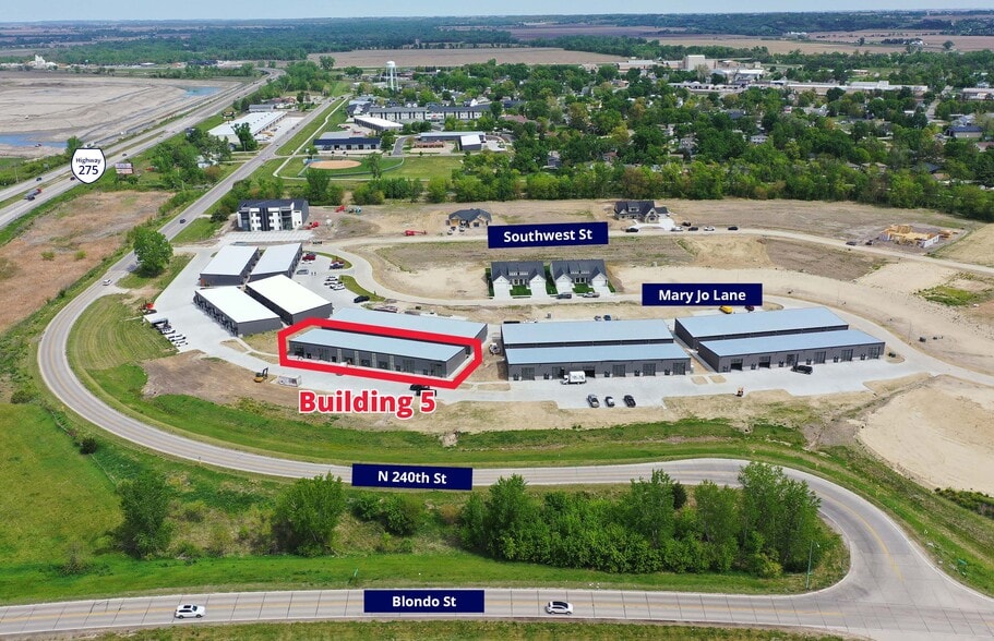 Primary Photo Of 23905 Southwest St, Waterloo Showroom For Lease