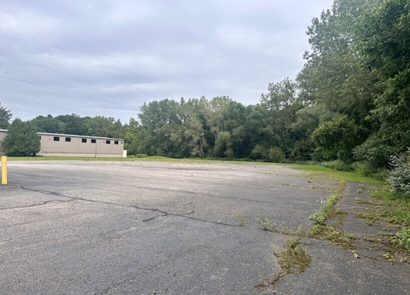 More Photos Of 47 Turner Dr, Spencerport Warehouse For Sale