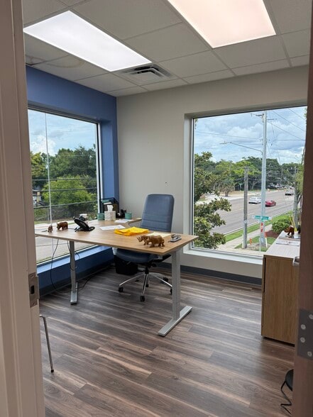 More Photos Of 6404 Old Winter Garden Rd, Orlando Medical For Sale