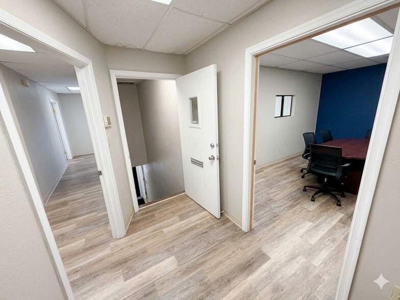 More Photos Of 850 W 40th St, Norfolk Office For Lease