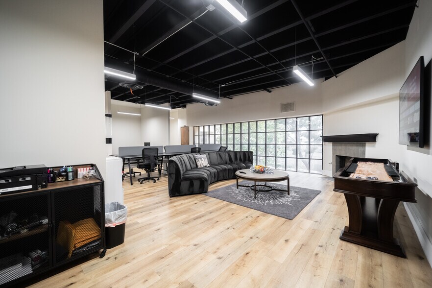 More Photos Of 3505 Cadillac Ave, Costa Mesa Office For Lease