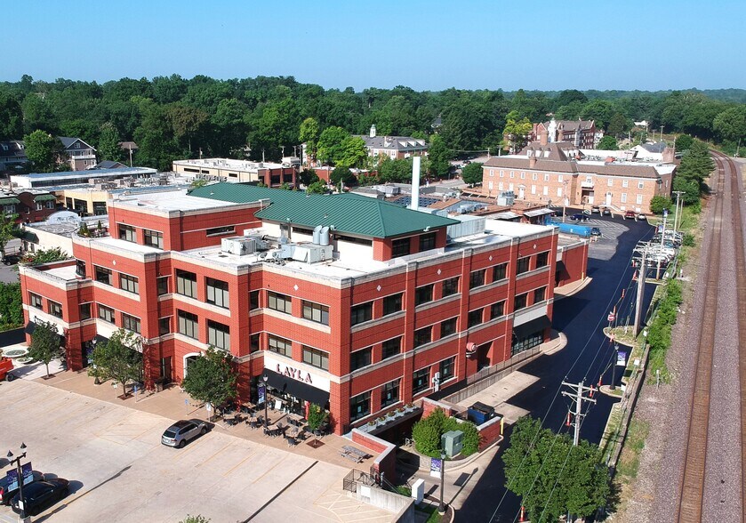 More Photos Of 20 Allen Ave, Webster Groves Office For Lease