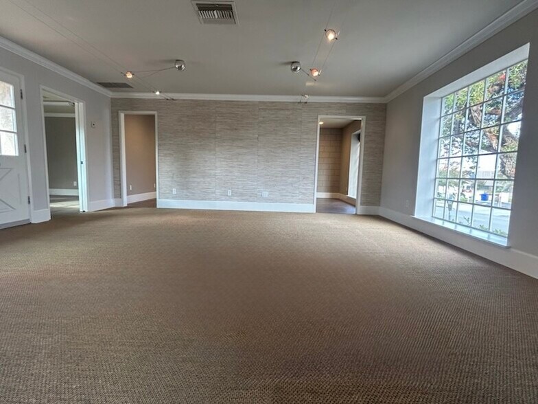 More Photos Of 8341 Lemon Ave, La Mesa Office For Lease