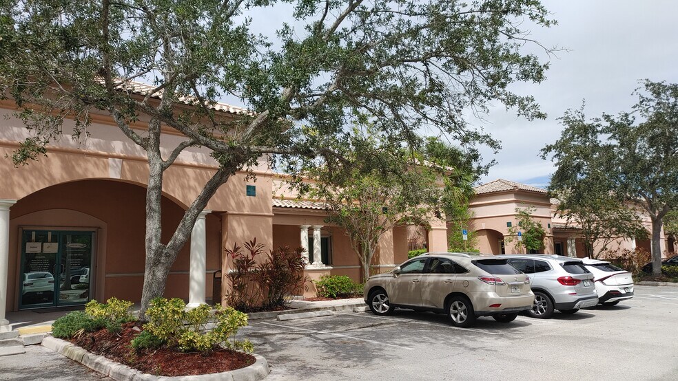 More Photos Of 2237 N Commerce Pky, Weston Office For Lease