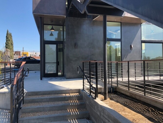 More Photos Of 2219 Aaron St, Los Angeles Loft Creative Space For Lease