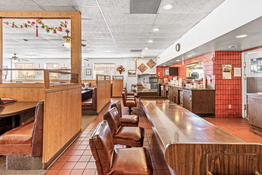 More Photos Of 116 W Ramsey St, Banning Restaurant For Sale