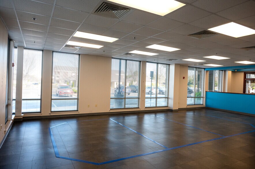 More Photos Of 8337 Us-72 Hwy, Madison Medical For Lease