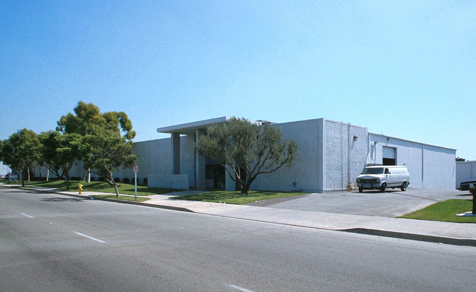 More Photos Of 20435 Tillman Ave, Carson Unknown For Lease