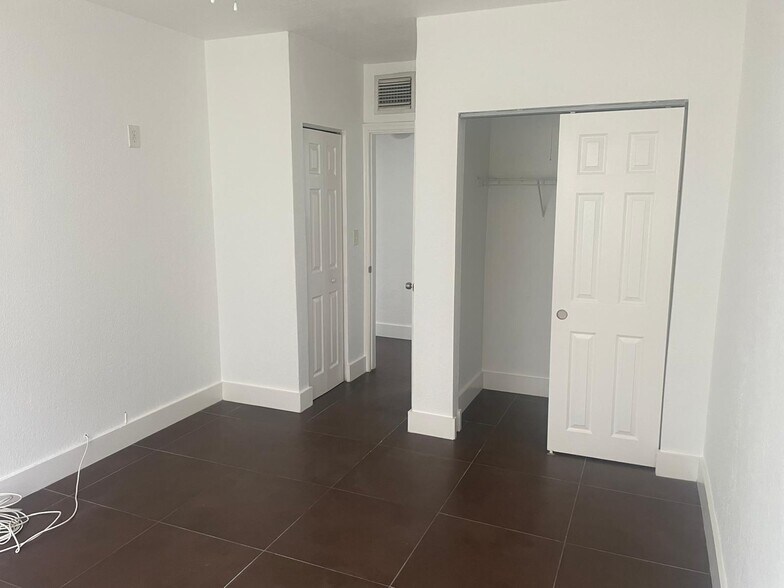 More Photos Of 1784 Normandy Dr, Miami Beach Apartments For Sale