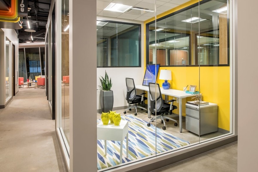 More Photos Of 1101 Wilson Blvd, Arlington Office For Lease