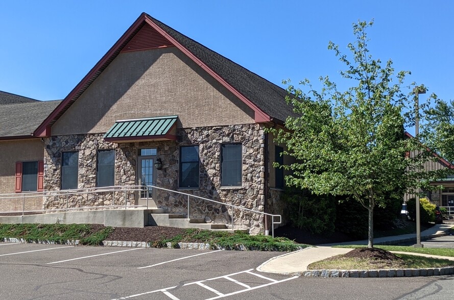 More Photos Of 1456 Ferry Rd, Doylestown Medical For Sale