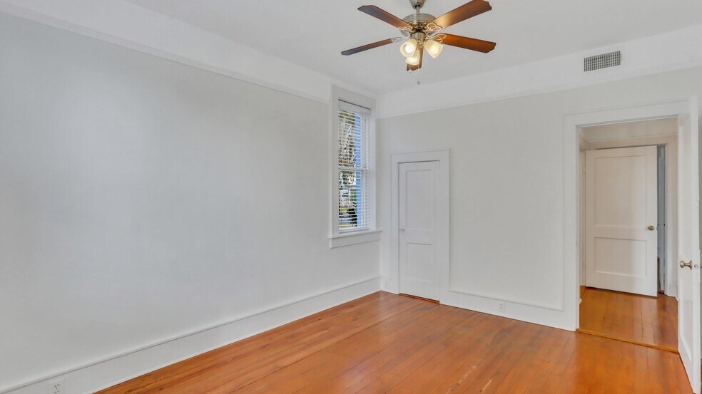 More Photos Of 923 E Park Ave, Savannah Apartments For Sale
