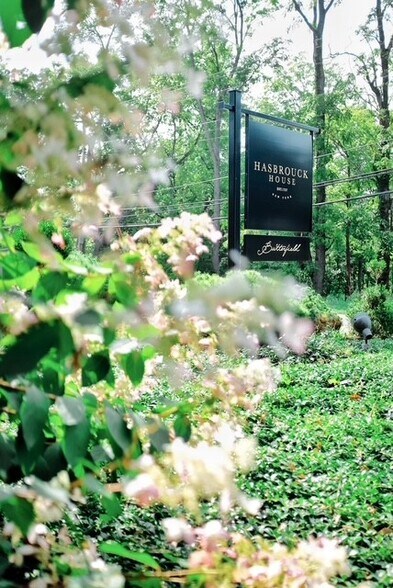 More Photos Of 3805 Main St, Stone Ridge Hotel For Sale