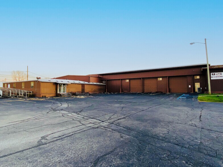 Primary Photo Of 2717 W Ferguson Rd, Fort Wayne Manufacturing For Sale