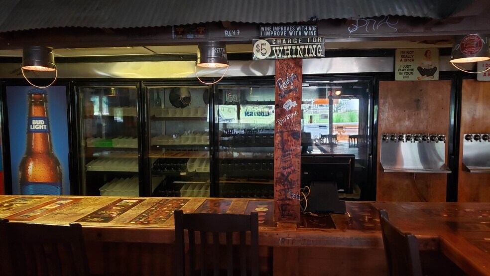 More Photos Of 3746 Mount Pleasant Rd, Sherrills Ford Restaurant For Lease