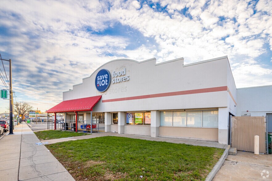 Primary Photo Of 6801 Frankford Ave, Philadelphia Freestanding For Lease