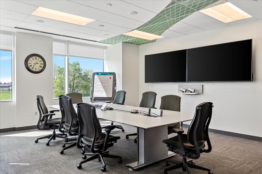 More Photos Of 3051 Hollis Dr, Springfield Office For Lease