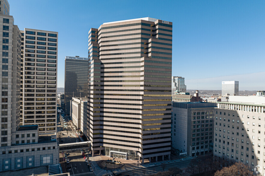 Primary Photo Of 250 E 5th St, Cincinnati Coworking Space