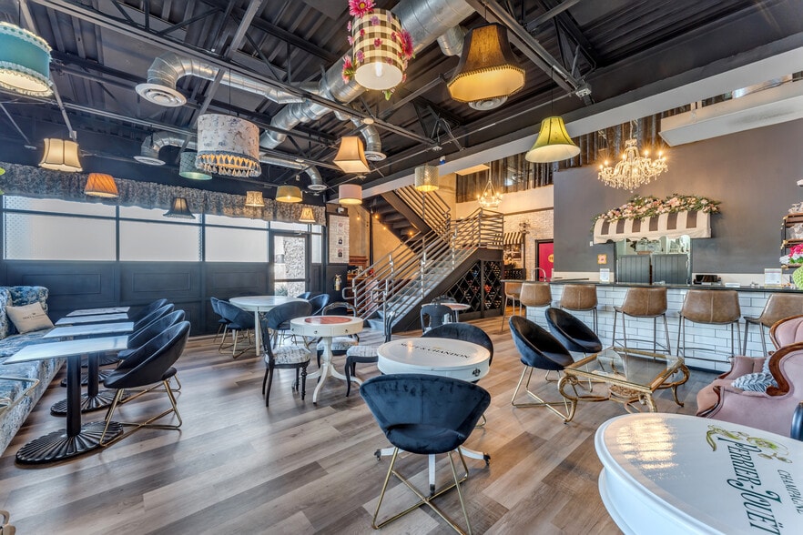 More Photos Of 9299 W Olive Ave, Peoria Light Manufacturing For Lease