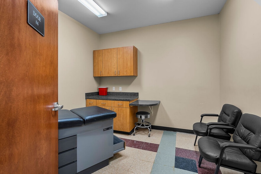 More Photos Of 1450 Jones Dairy Rd, Jasper Medical For Sale