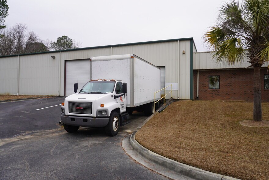 More Photos Of 7259 Cross Park Dr, Charleston Warehouse For Sale