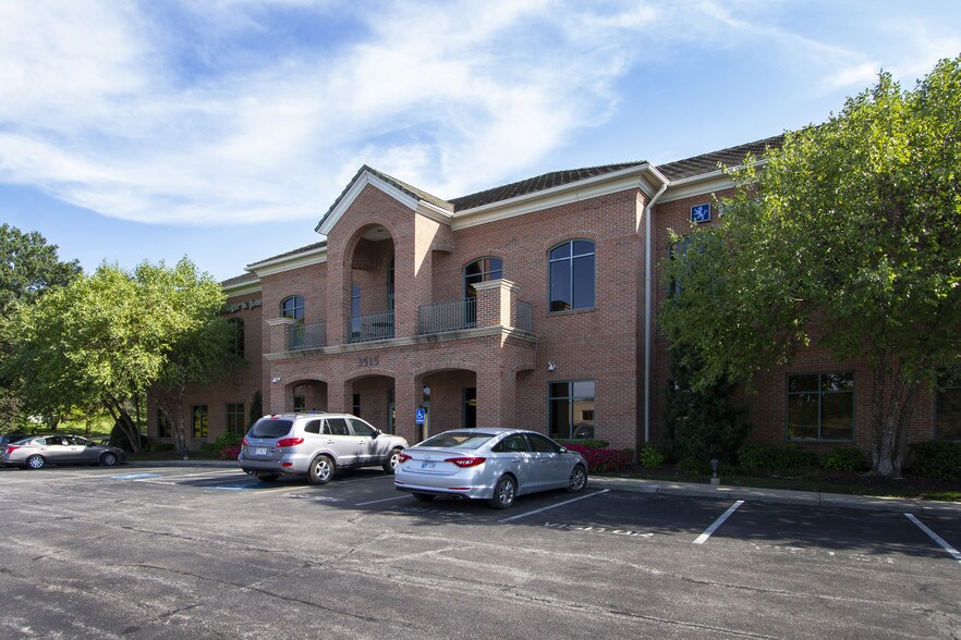 More Photos Of 3515 W 75th St, Prairie Village Office For Lease