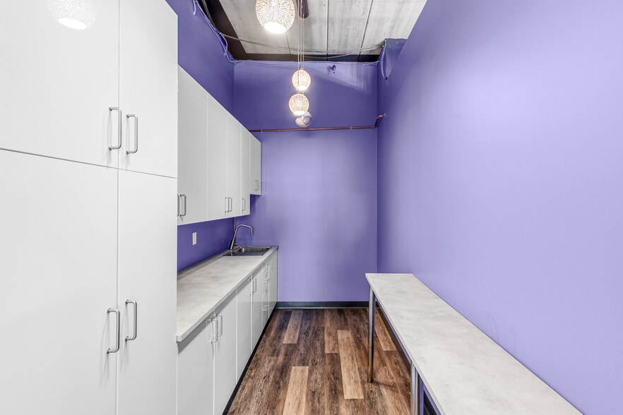 More Photos Of 360 University Ave W, Saint Paul Apartments For Lease