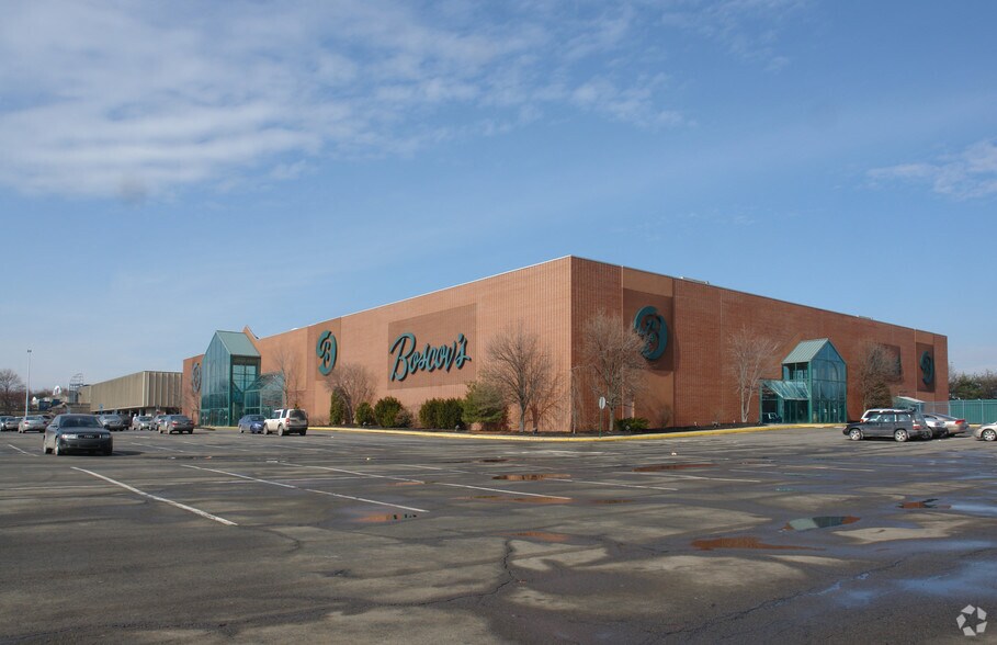 More Photos Of 106 Laurel Mall Dr, Hazleton Unknown For Lease