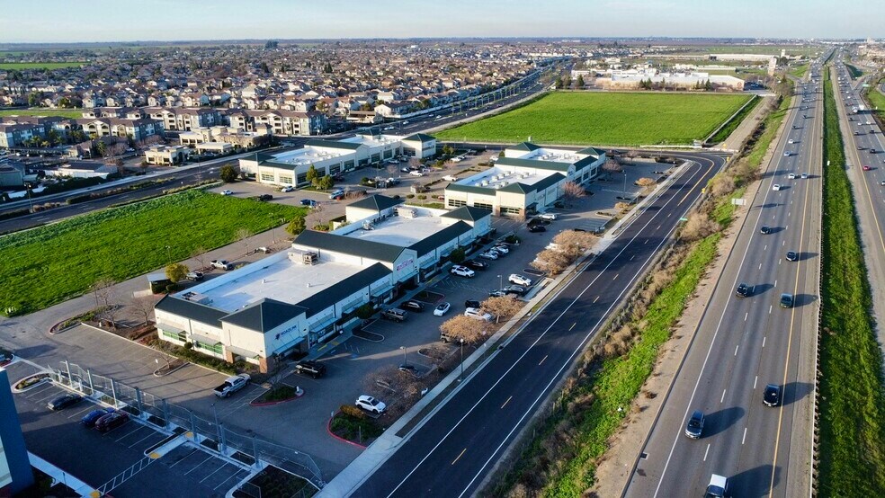 More Photos Of 17395 S Manthey Rd, Lathrop Medical For Sale