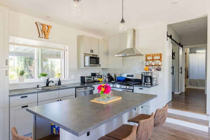 More Photos Of 7750 Giusti Rd, Forestville Specialty For Sale