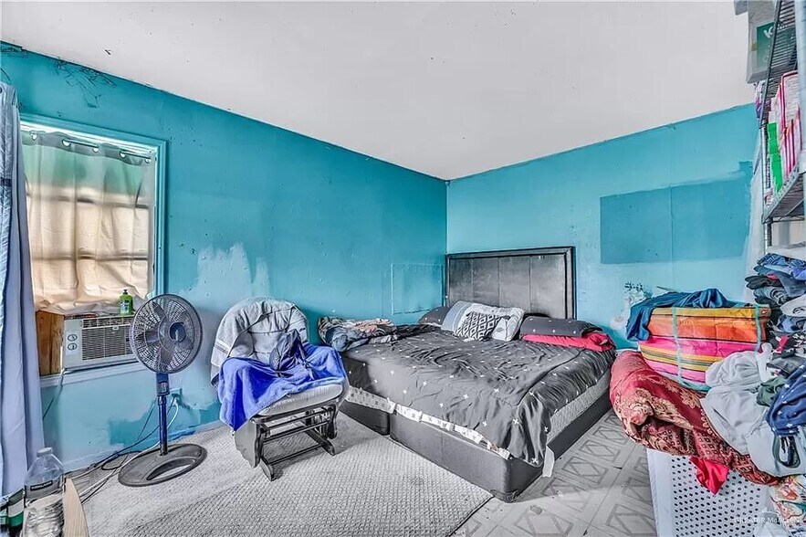 More Photos Of 200 W 4th St, San Juan Apartments For Sale