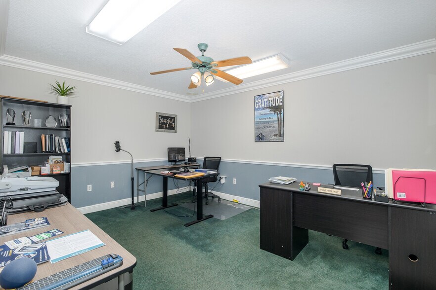 More Photos Of 6151 Springer Dr, Port Richey Warehouse For Sale