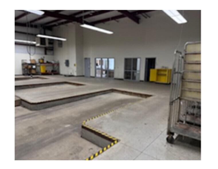 More Photos Of 1235 E University Dr, Macomb Industrial For Sale