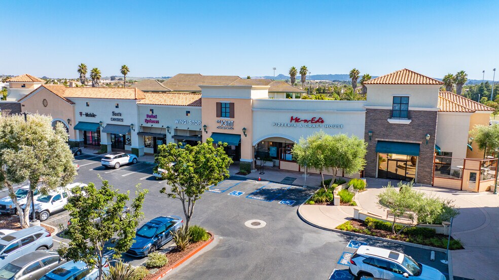 More Photos Of 550 E Betteravia Rd, Santa Maria Freestanding For Lease