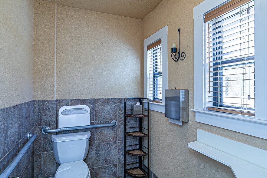 More Photos Of 115 W Park Ave, Santa Maria Office Residential For Sale