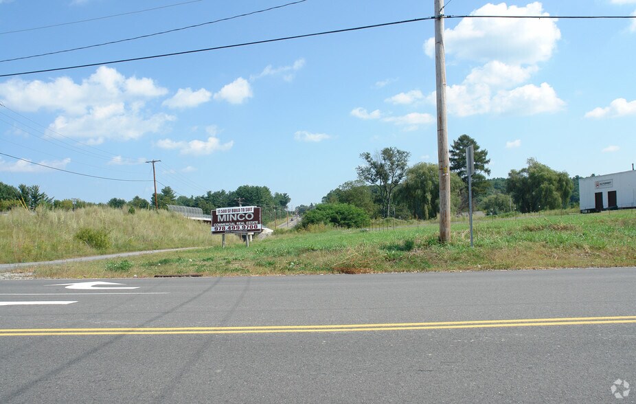 More Photos Of 1 Hilldale Ave, Plaistow Warehouse For Lease