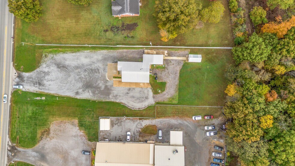 More Photos Of 4842 Highway 100, Lyles Restaurant For Lease