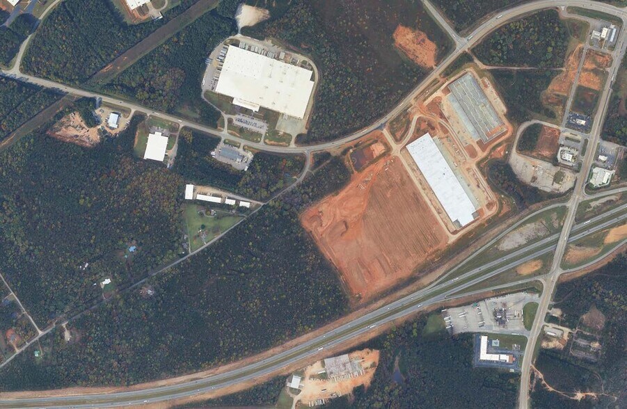 More Photos Of 89 Pegasus Pky, Lagrange Warehouse For Lease