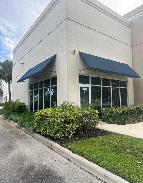 Primary Photo Of 2400 W Sample Rd, Pompano Beach Storefront Retail Office For Sale