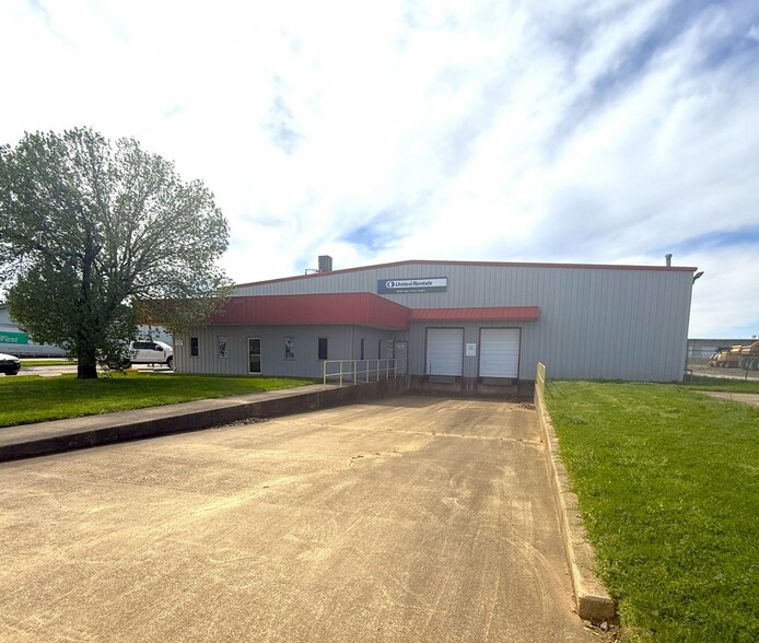 Primary Photo Of 3836 Industrial Cir, Bossier City Service For Lease