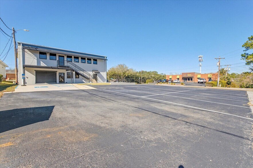 More Photos Of 369 Office Plaza Dr, Tallahassee Office For Lease